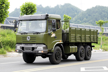 6×6越野专用卡车厂家_升级款东风六驱EQ2102载货车_210马力平头货车定制